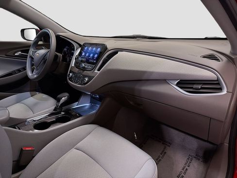 Used 2024 Chevrolet Malibu LT FWD image 30