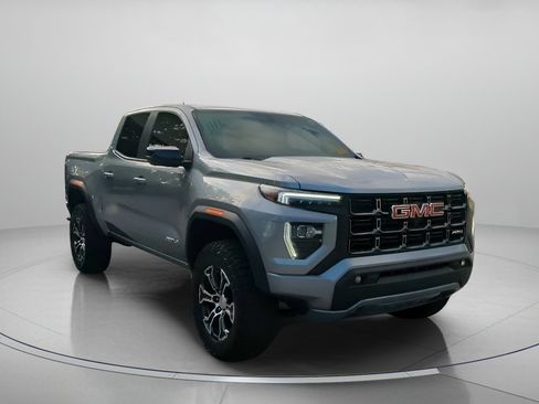 Used 2023 GMC Canyon AT4 w/ AT4 Premium Package AWD/4WD image 4