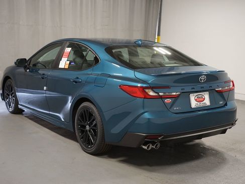 New 2026 Toyota Camry SE image 6