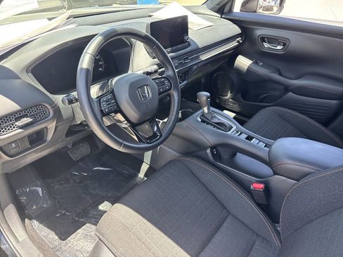 Certified 2025 Honda HR-V Sport image 16