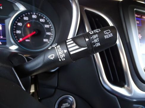 Certified 2022 Chevrolet Equinox LT FWD image 17