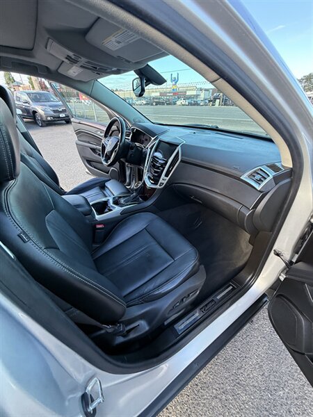 Used 2014 Cadillac SRX Luxury AWD/4WD image 26