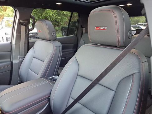 New 2026 Chevrolet Traverse Z71 AWD/4WD image 13