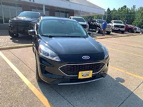 Used 2021 Ford Escape SE AWD/4WD image 3