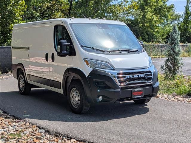 Used 2023 RAM ProMaster 2500 w/ Driver Convenience Group FWD image 8