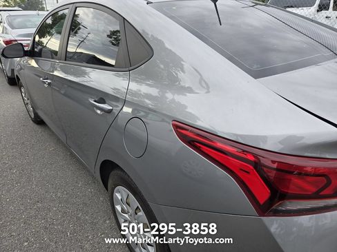 Used 2022 Hyundai Accent SE FWD image 8