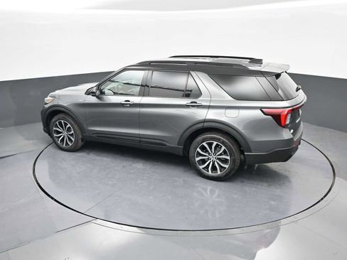 New 2026 Ford Explorer ST-Line image 47