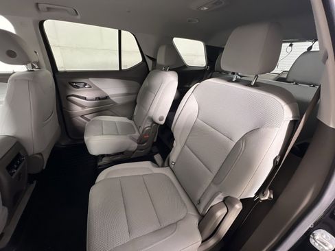 Used 2020 Chevrolet Traverse LT FWD image 21