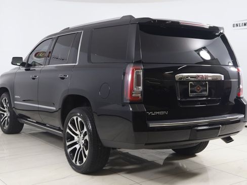Used 2018 GMC Yukon Denali w/ Denali Ultimate Package AWD/4WD image 4