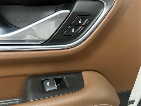 Used 2022 Chevrolet Tahoe High Country image 17