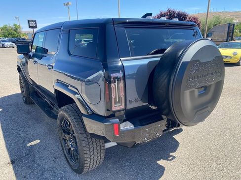 New 2025 GMC Hummer EV 2X w/ LPO, Dark Essentials Package image 7