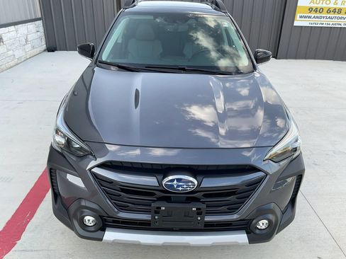 Used 2025 Subaru Outback Limited AWD/4WD image 9