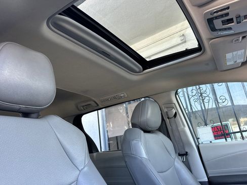 Used 2022 Toyota Sienna XLE image 19