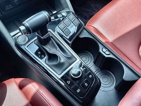 Used 2024 Kia Sportage SX FWD image 21