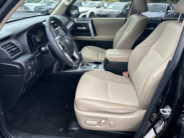 Used 2022 Toyota 4Runner SR5 Premium w/ Moonroof Package AWD/4WD image 21