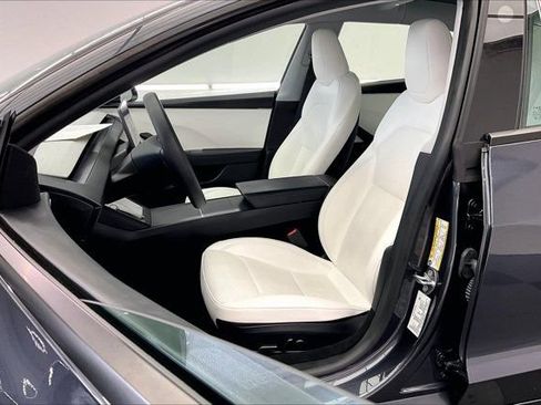 Used 2025 Tesla Model 3 Long Range RWD image 18