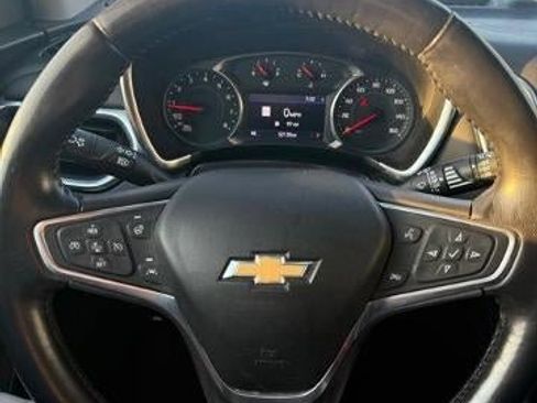 Used 2022 Chevrolet Equinox LT w/ LT True North Edition AWD/4WD image 13