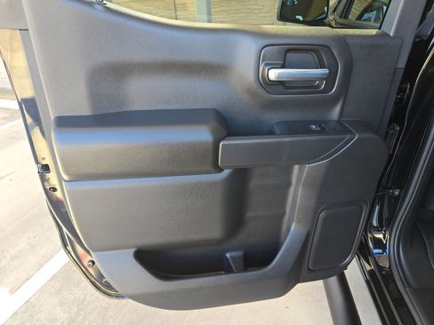 Used 2025 Chevrolet Silverado 1500 Custom w/ Turbomax Blackout Package image 14