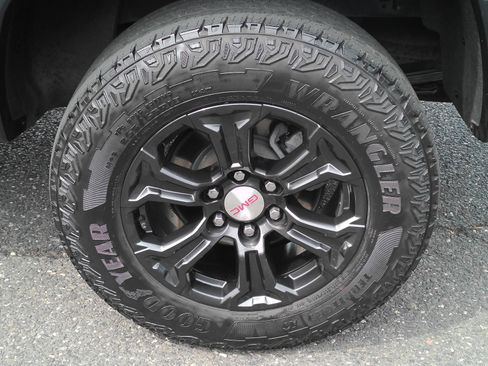 Used 2023 GMC Canyon Elevation w/ Convenience Package AWD/4WD image 27