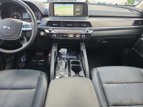 Certified 2021 Kia Telluride EX w/ EX Premium Package FWD image 15