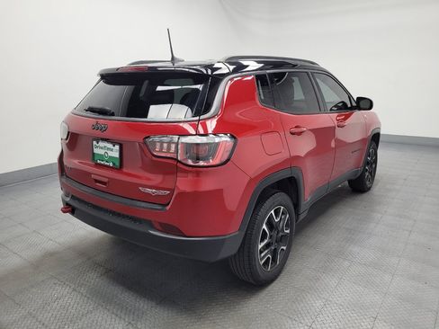 Used 2020 Jeep Compass Trailhawk AWD/4WD image 9