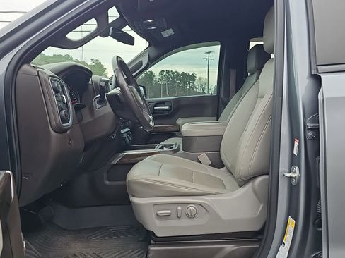 Used 2022 Chevrolet Silverado 1500 RST image 16