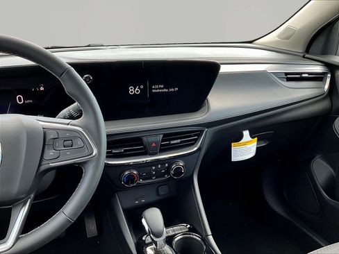 New 2026 Buick Encore GX Preferred FWD image 11