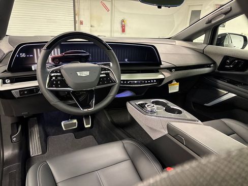 New 2026 Cadillac Optiq Sport 1 image 29