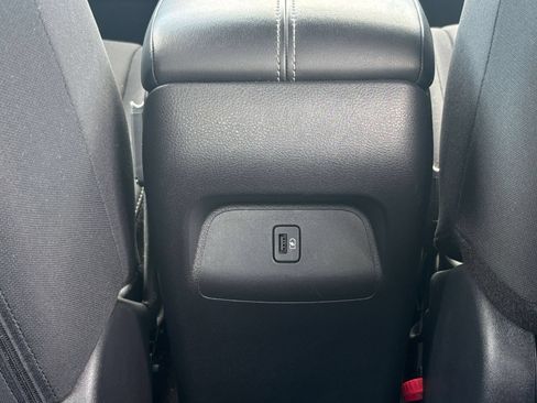 Used 2025 Nissan Sentra SV FWD image 21