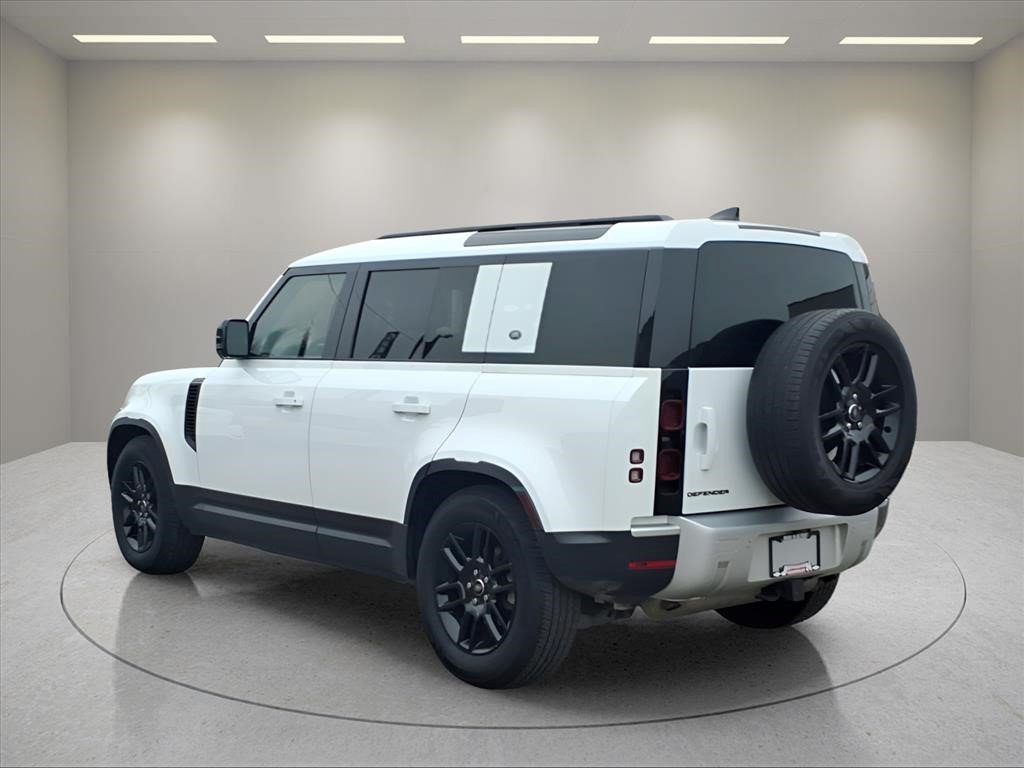 Used 2024 Land Rover Defender 110 S AWD/4WD image 4