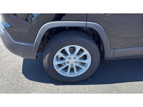 Used 2022 Jeep Cherokee Latitude Lux AWD/4WD image 14