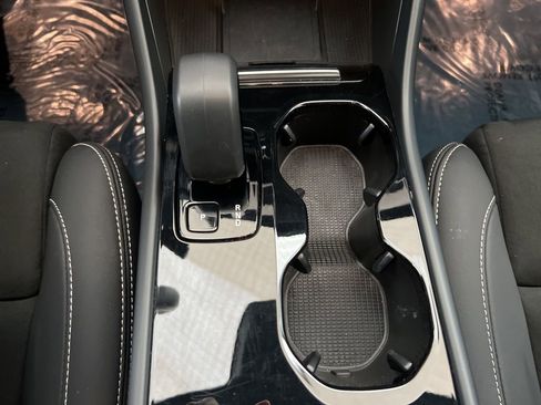 Used 2023 Volvo XC40 Recharge Ultimate w/ Protection Package Premier image 37