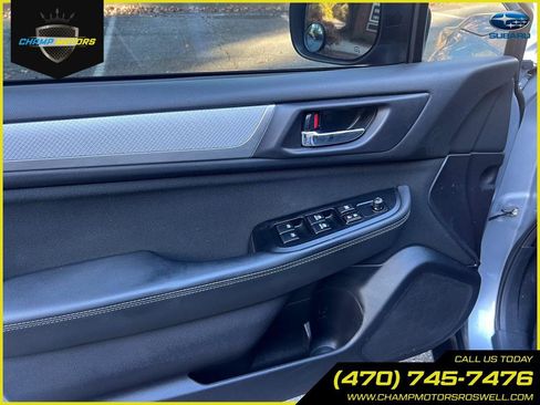 Used 2019 Subaru Outback 2.5i Premium image 14