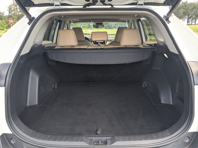 Used 2021 Toyota RAV4 XLE Premium FWD image 13