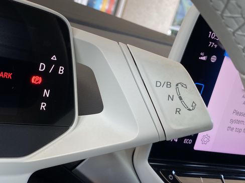 Certified 2021 Volkswagen ID.4 1st Edition RWD image 8