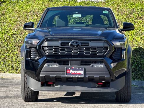 New 2026 Toyota Tacoma TRD Off-Road image 9