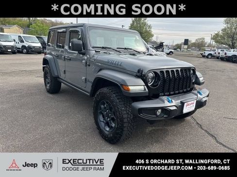 Used 2023 Jeep Wrangler Unlimited w/ Cold Weather Group AWD/4WD image 2