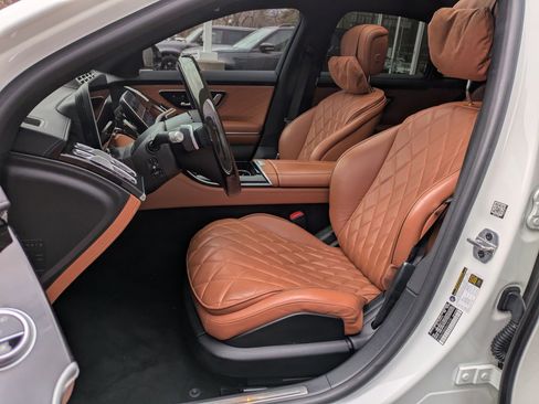 Certified 2022 Mercedes-Benz S 580 4MATIC Sedan image 27