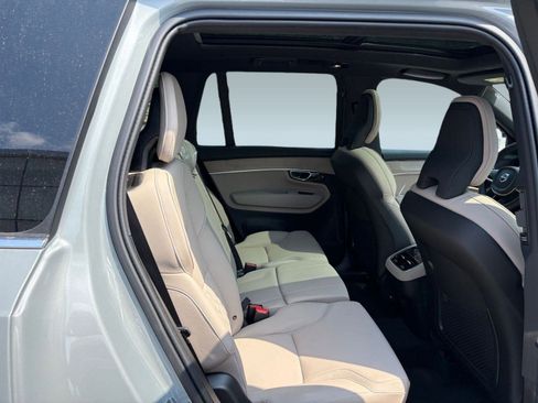 New 2026 Volvo XC90 B5 Plus image 24