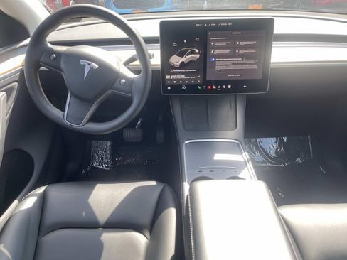Used 2023 Tesla Model Y Long Range AWD/4WD image 8