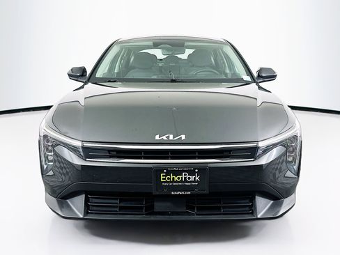 Used 2025 Kia K4 LXS image 2