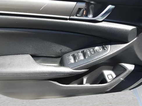 Used 2021 Honda Accord LX image 10