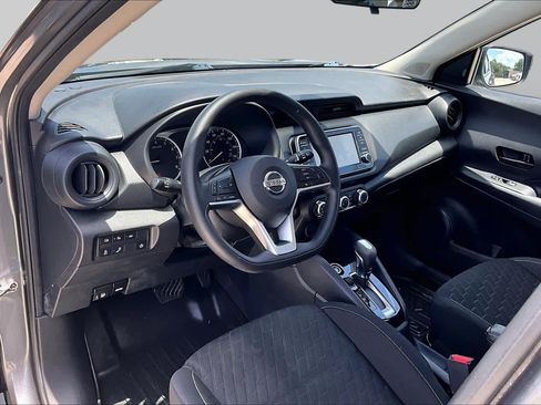 Used 2021 Nissan Kicks S FWD image 17