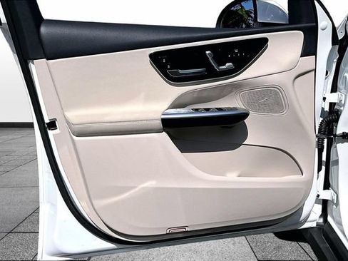 Certified 2026 Mercedes-Benz GLC 300 4MATIC image 23