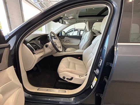 Used 2023 Volvo XC90 B6 Plus w/ Protection Package AWD/4WD image 9