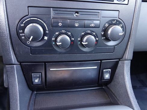 Used 2006 Dodge Magnum R/T w/ Convenience Group II RWD image 62