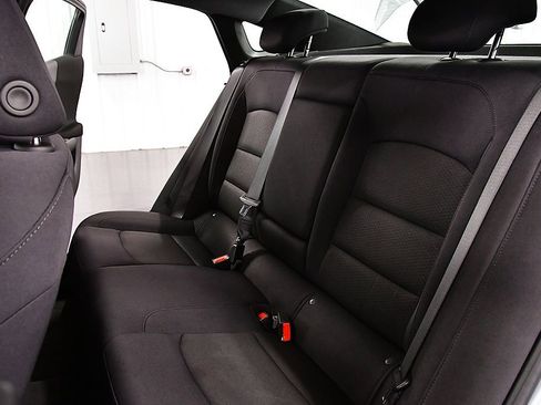 Used 2024 Chevrolet Malibu LT image 28