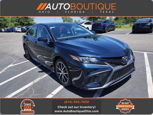 Used 2021 Toyota Camry SE FWD image 1