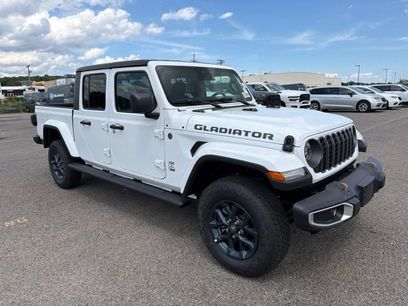 New 2026 Jeep Gladiator Sport