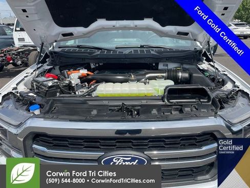 Used 2025 Ford F150 Lariat w/ FX4 Off-Road Package image 40
